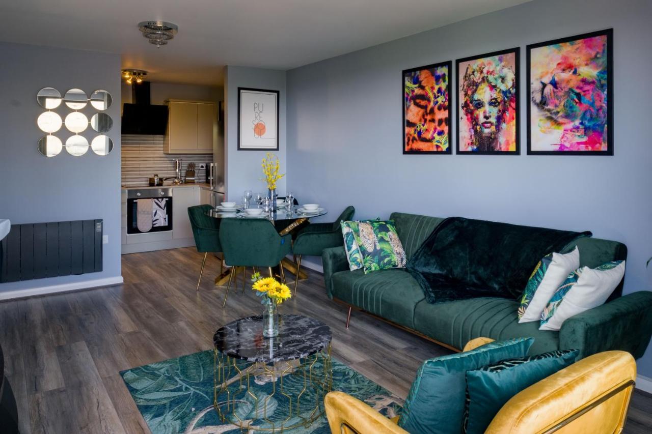 Pahuna Ghar Birmigham City 2 Bedroom Apartment- Short To Mid Term Let-Free Secure Parking Birmingham Exterior foto